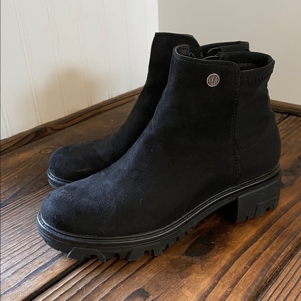 New Unisa Wadi Chunky Black Suede Ankle Boots